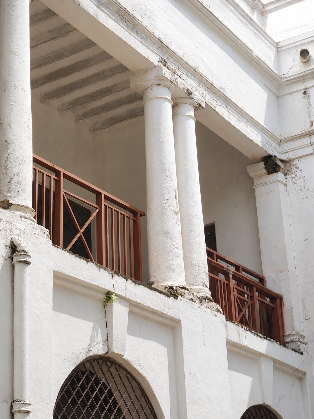 Lady Wellingdon colonnade
